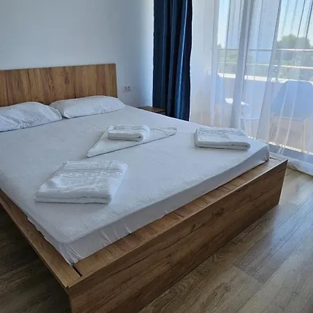 Ayra Πανσιόν
